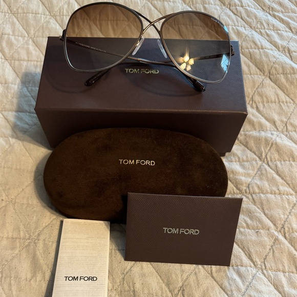 Tom Ford Accessories - Tom Ford Colette butterfly sunglasses in dark brown frame and radiant eyeglass